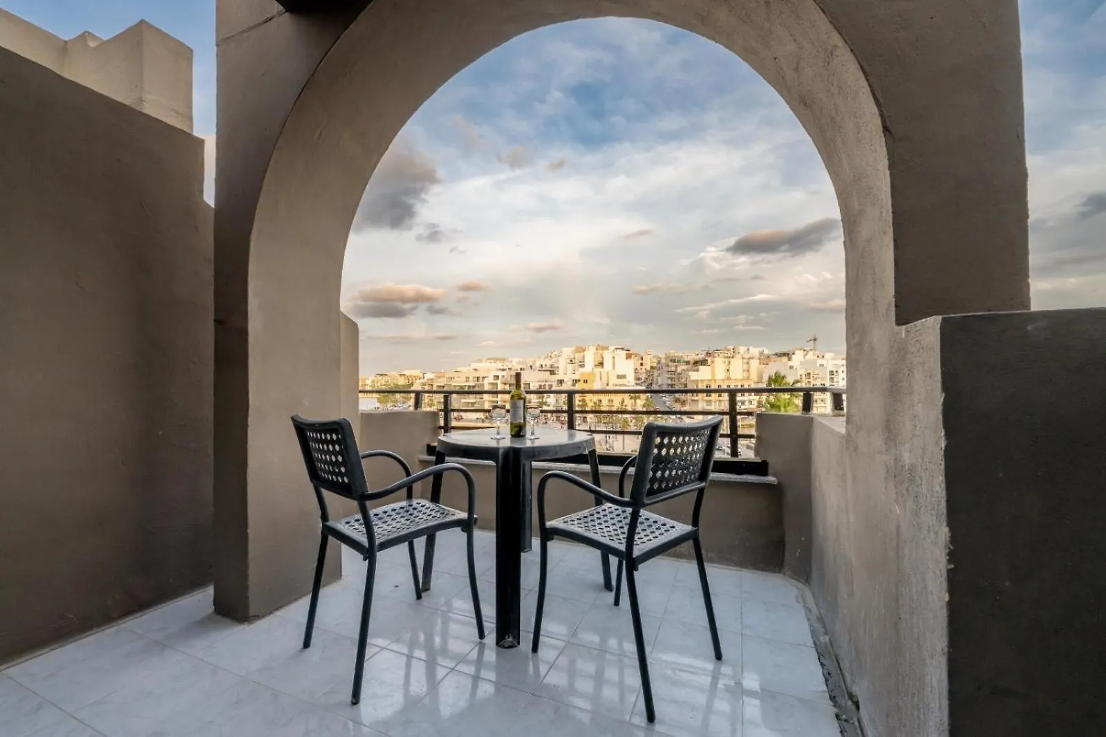 Seaview Escape Summer Nights Guesthouse Marsaskala 0*,  Malta
