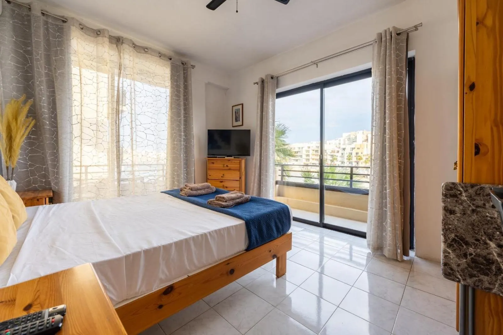 Seaview Escape Summer Nights Guesthouse Marsaskala Malta