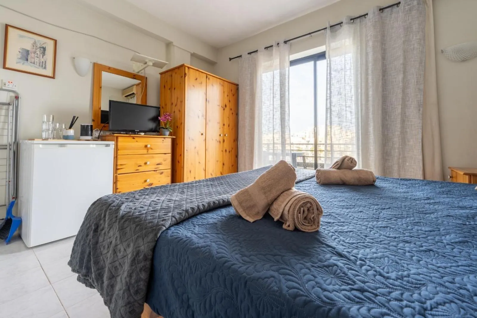 Seaview Escape Summer Nights Guesthouse Marsaskala